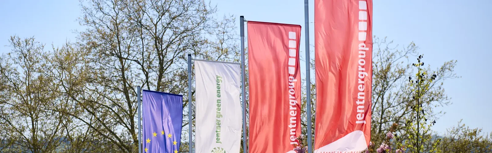 JentnerGroup Fahnen am Standort Pforzheim